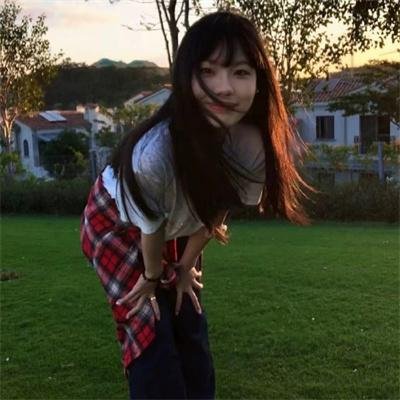女学生和亨利先生